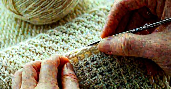 Adapter un modèle tricot à sa laine : nos conseils pratiques